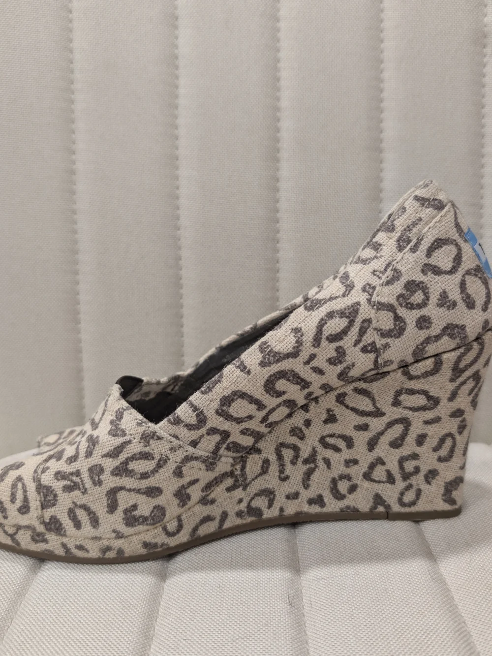 TOMS Women's Leopard Print Peep-Toe Wedge - Neutral